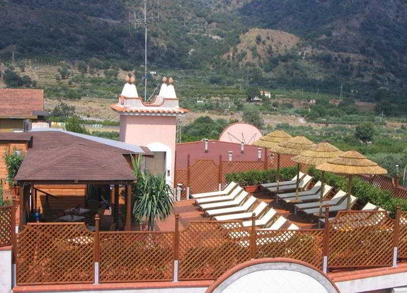 Hotel D'Orange D'Alcantara Francavilla di Sicilia Exterior foto