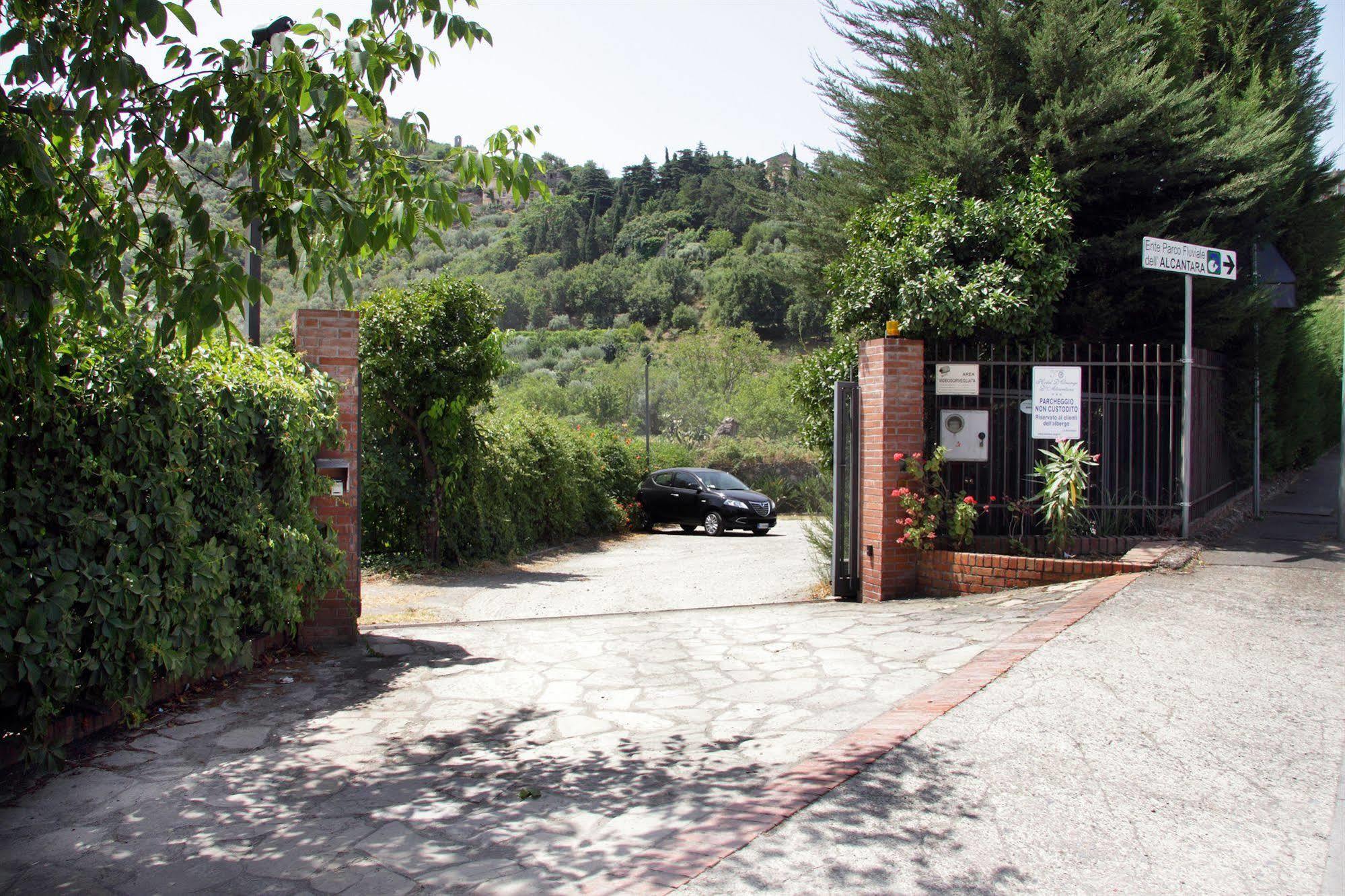 Hotel D'Orange D'Alcantara Francavilla di Sicilia Exterior foto