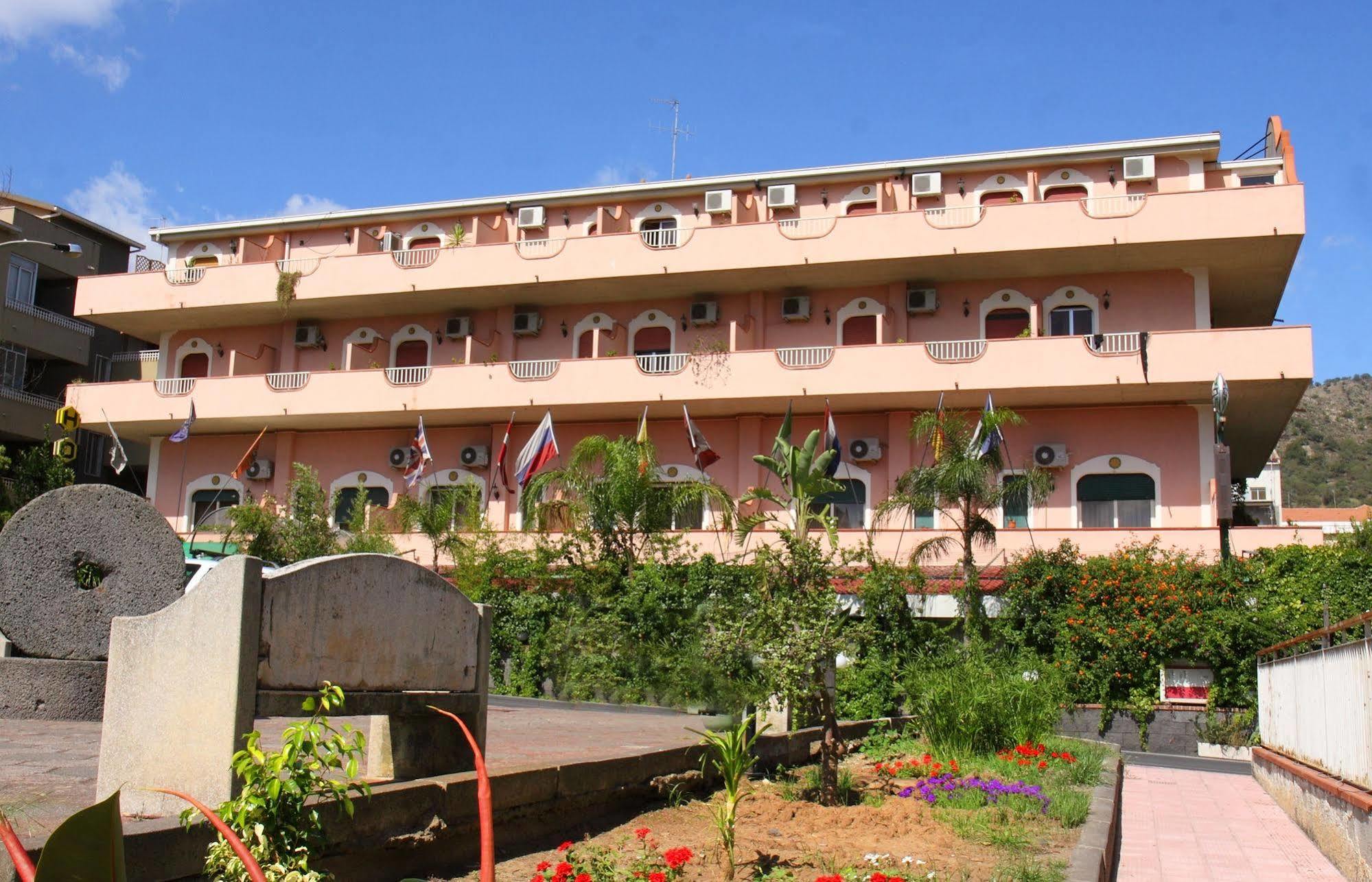 Hotel D'Orange D'Alcantara Francavilla di Sicilia Exterior foto