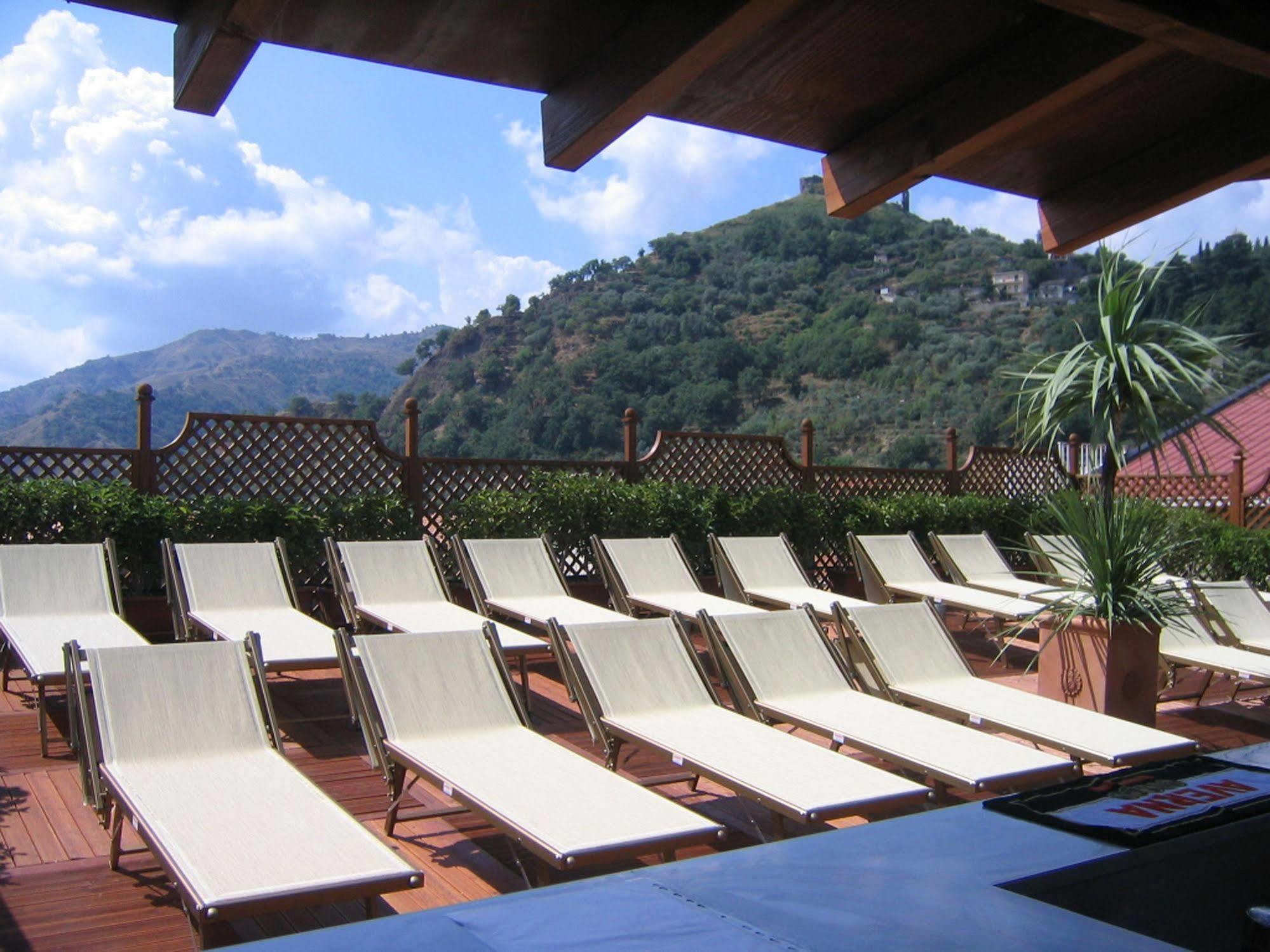 Hotel D'Orange D'Alcantara Francavilla di Sicilia Exterior foto