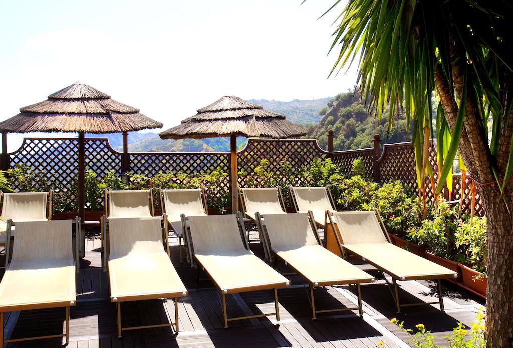 Hotel D'Orange D'Alcantara Francavilla di Sicilia Exterior foto