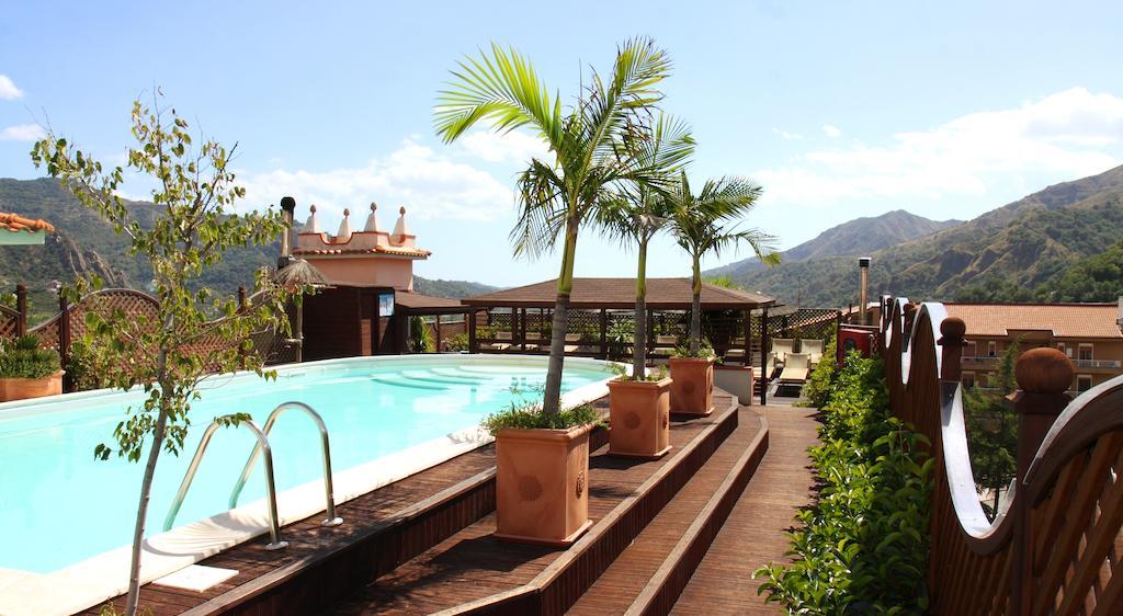 Hotel D'Orange D'Alcantara Francavilla di Sicilia Exterior foto